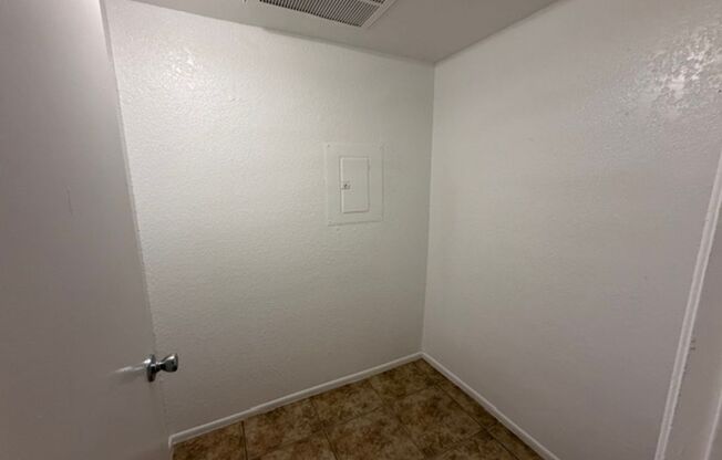 1 bed, 1 bath, 500 sqft, $995, Unit 117