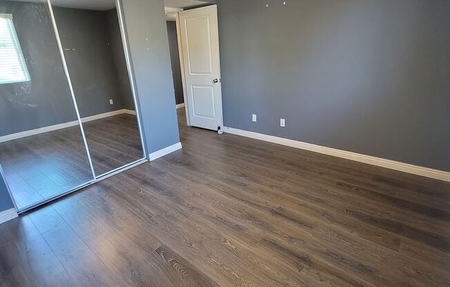 1276 1/2 Ricardo St
