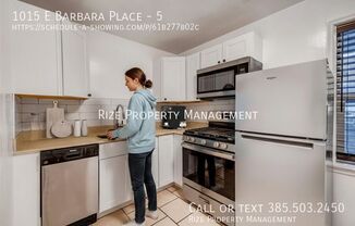 1015 E BARBARA PL