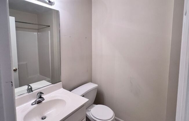 2 beds, 2 baths, $1,200