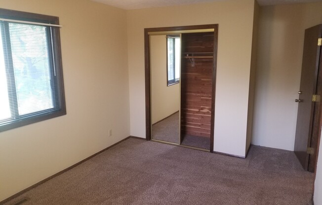 3 beds, 2 baths, $1,725