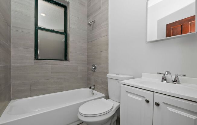 2 beds, 1 bath, $1,289, Unit 11010 #3S