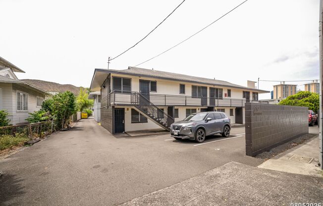 1719 Nuuanu Ave.