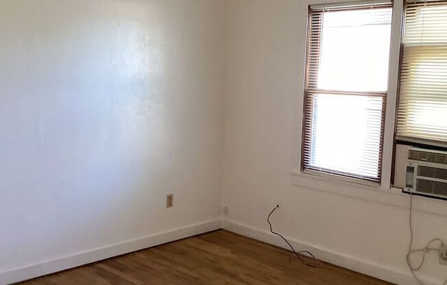 Located in Portales!! Cozy 1 bed apartment!