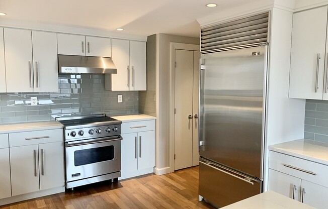 3 beds, 2.5 baths, 2,048 sqft, $10,000, Unit 801