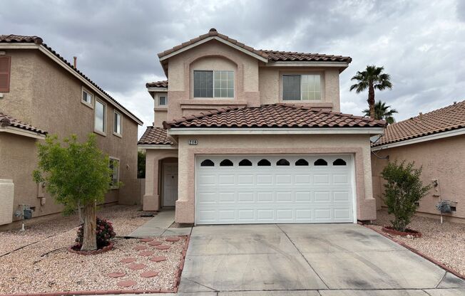 Gorgeous 3Bed/3Bath Home in the Gated Green Valley Neighborhood