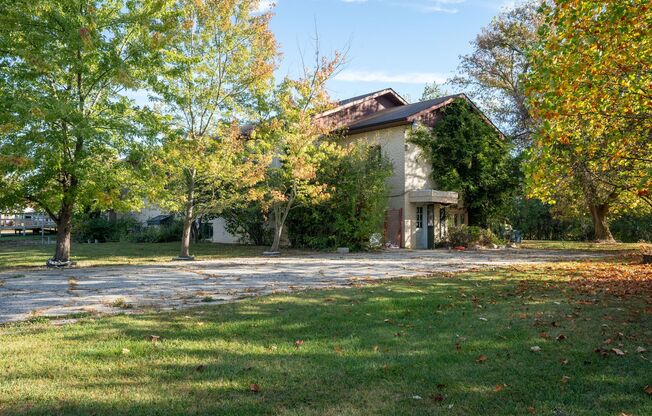 Spacious country flat