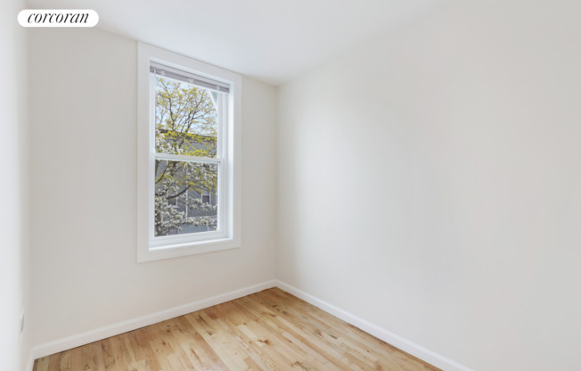 321 VANDERBILT ST