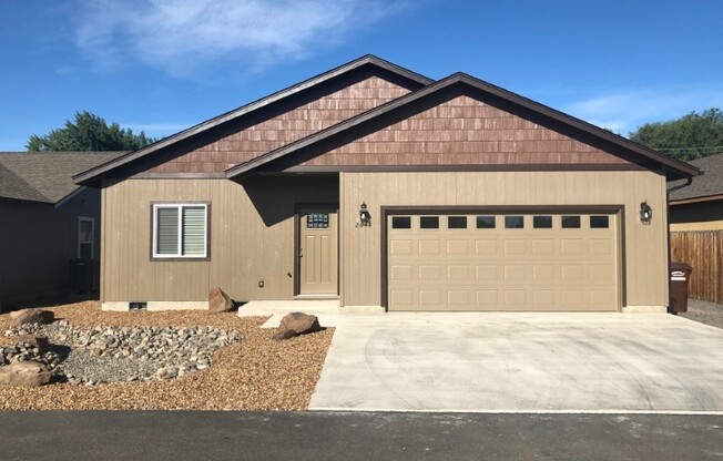 3 Bedroom in McKay Meadows Prineville