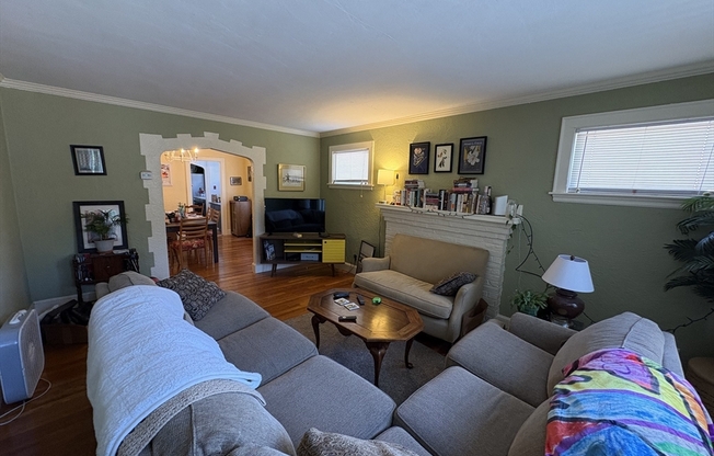 34 HATHERLY RD