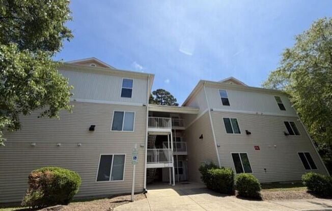 4 Bed 4 Bath at Univeristy Commons! ONE MONTH FREE!!