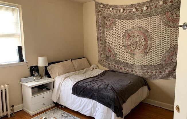 2 beds, 1 bath, 753 sqft, $1,339, Unit 214