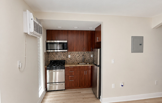 110 Sidonia Ave | Coral Gables (Residential / near Business District – North Ponce/Douglas area)