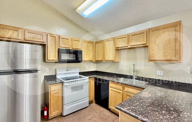 11014 N 81 AVE