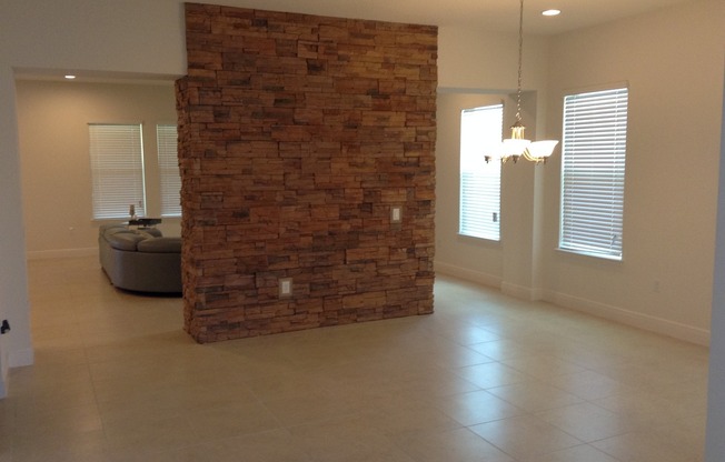 Spectacular 5/4 with 3 car garage home in Winter Garden