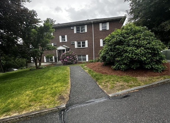 205 GREAT RD