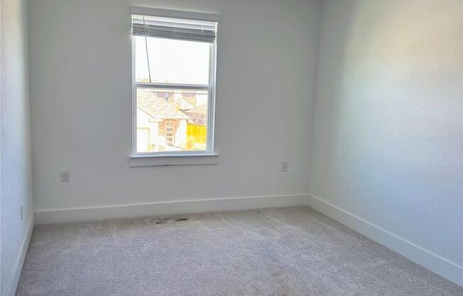 Large New Build in Pflugerville!