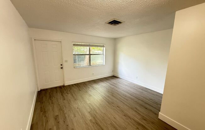 1406 SW 1st Street