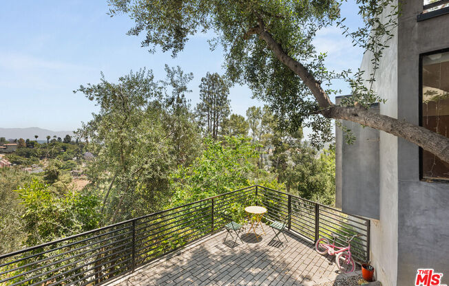 485 CYN VIS DR