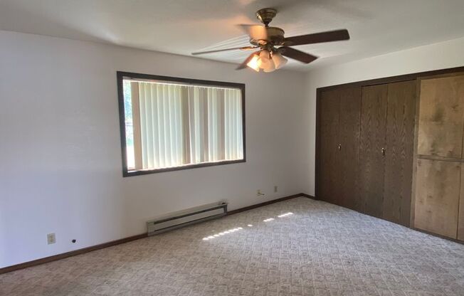 3 beds, 2 baths, $1,995