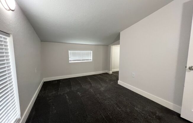 3 beds, 1 bath, $1,550