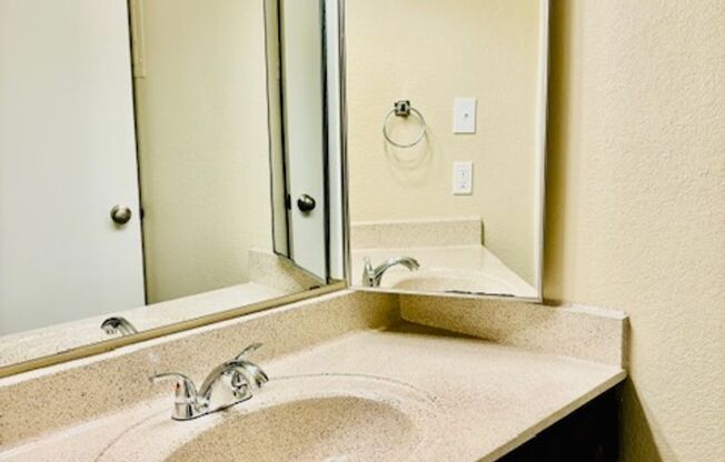 2 beds, 1 bath, 830 sqft, $1,349, Unit 134