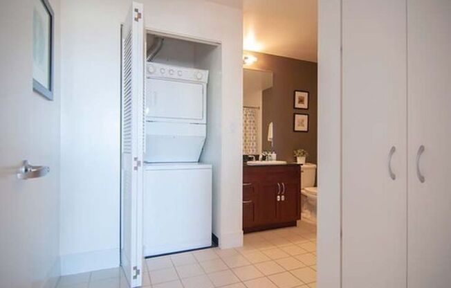 1 bed, 1 bath, $3,450, Unit Unit 1413