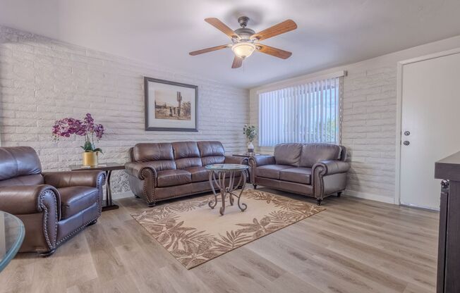 3 Bedroom plus Den!!  FULLY FURNISHED & WIFI INCLUDED !!