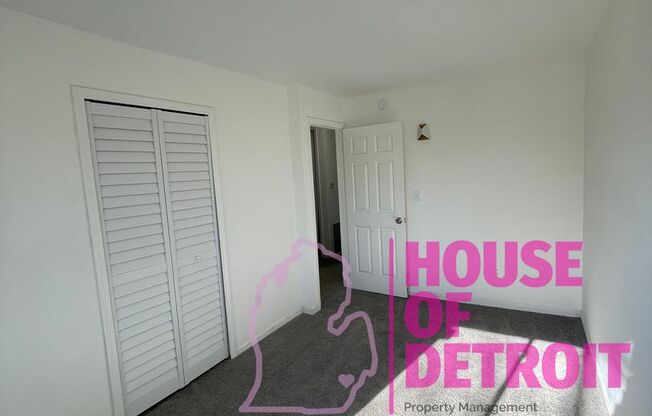3 BEDROOM 1 BATH FREE PRE-SCREEN
