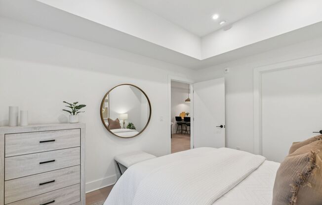 1 bed, 1 bath, 800 sqft, $2,108, Unit 102