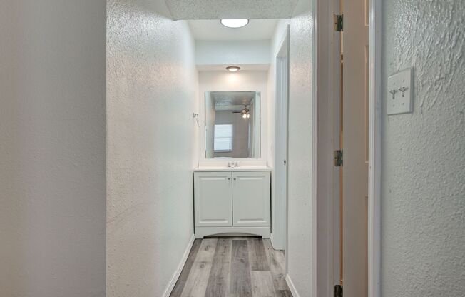 2 beds, 2 baths, 1,050 sqft, $899