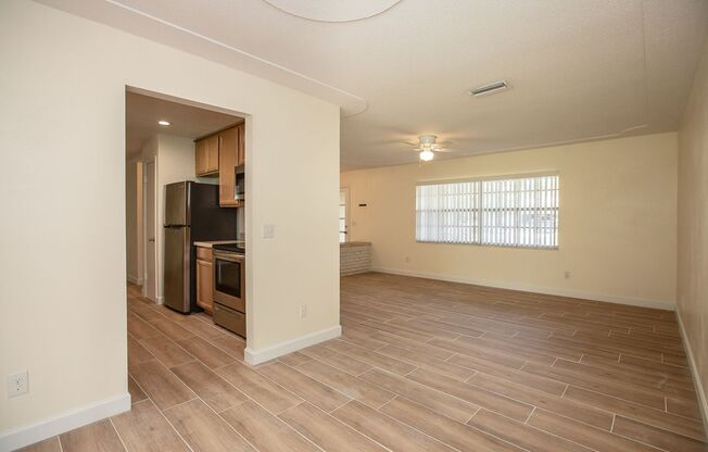2242 KING JOHNS CT