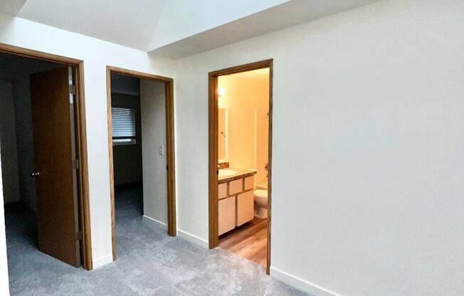 3 beds, 2.5 baths, 1,500 sqft, $2,035, Unit C-04