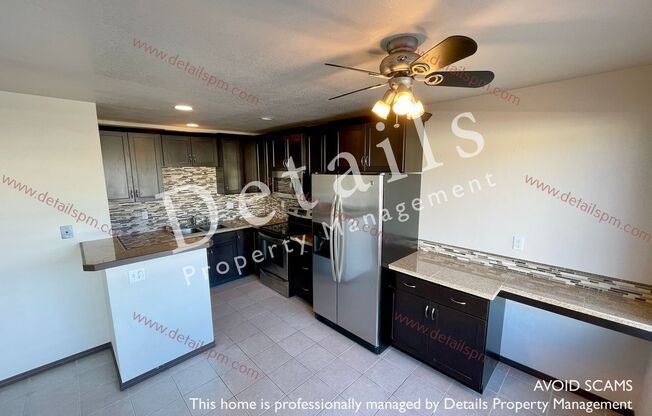 Nicely updated 2 bedroom/1.75 bath View Condo near Ferry & Naval Base Kitsap
