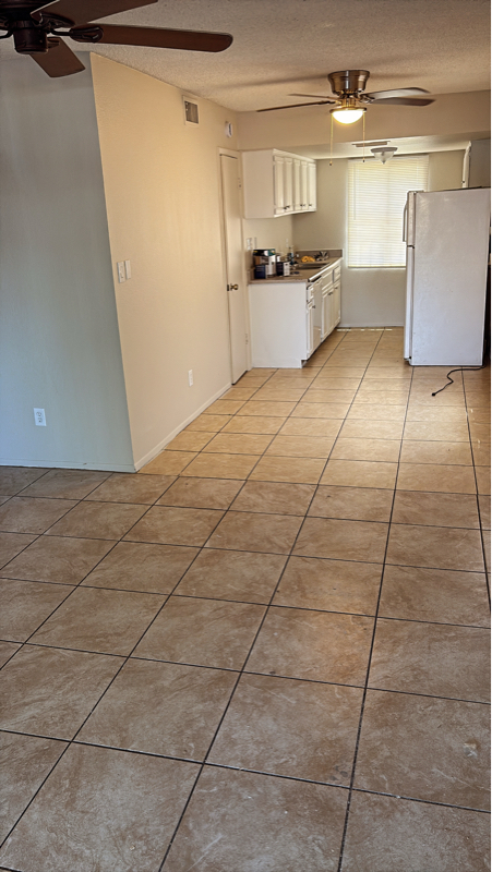 5419 W SHEENA DR