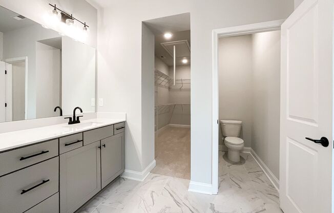 3 beds, 2.5 baths, $2,800