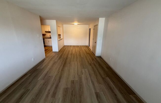 1688 Shawano Ave