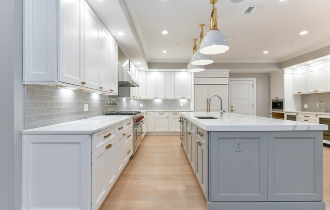377 W 1 ST