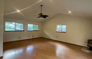 3 beds, 1 bath, $2,000