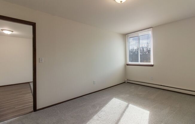 1 bed, 1 bath, 550 sqft, $1,055, Unit 1 Bedroom Waitlist