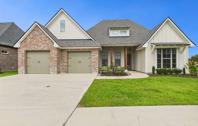 Stunning New Construction 4 Bed 3.5 Bath- Available Now!