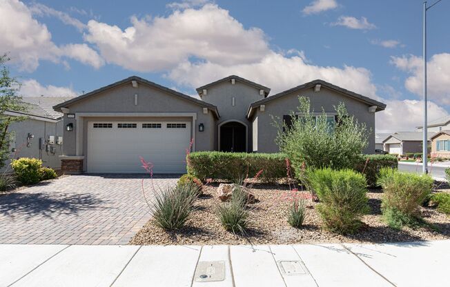 Newer single story close to the 215 in North Las Vegas
