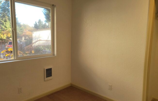 2 beds, 1 bath, 600 sqft, $1,550, Unit 17