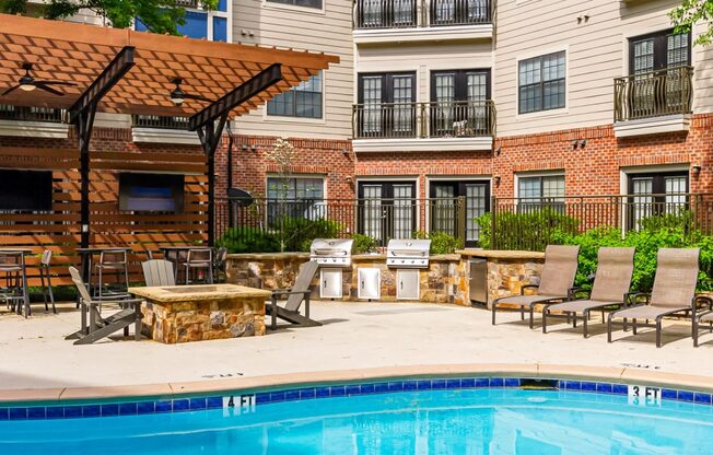 the preserve at ballantyne commons pool and patio with resort style amenities