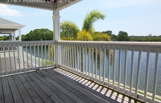 3787 POMPANO DR SE