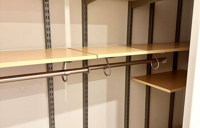 1 bed, 1 bath, $2,800, Unit 512