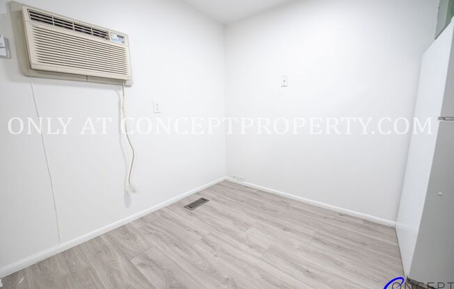 2 beds, 1 bath, 700 sqft, $1,225, Unit 03