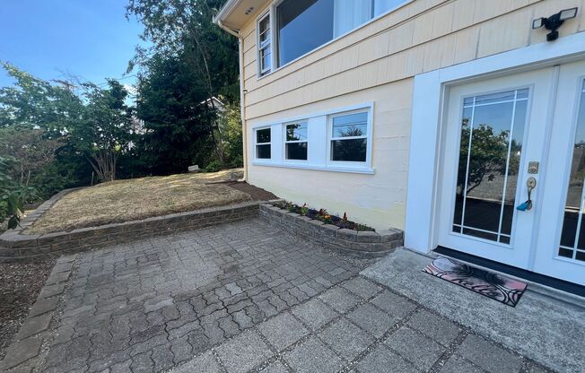 Furnished 1 Bedroom, 1 Bath including all utilities