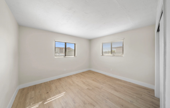 1330 W 29 ST