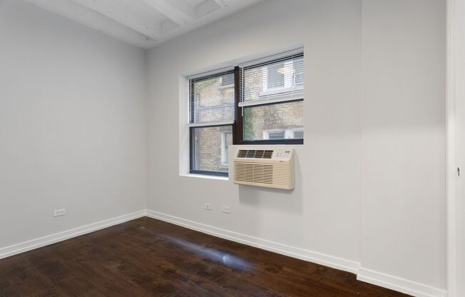 2 beds, 2 baths, $2,400, Unit 104
